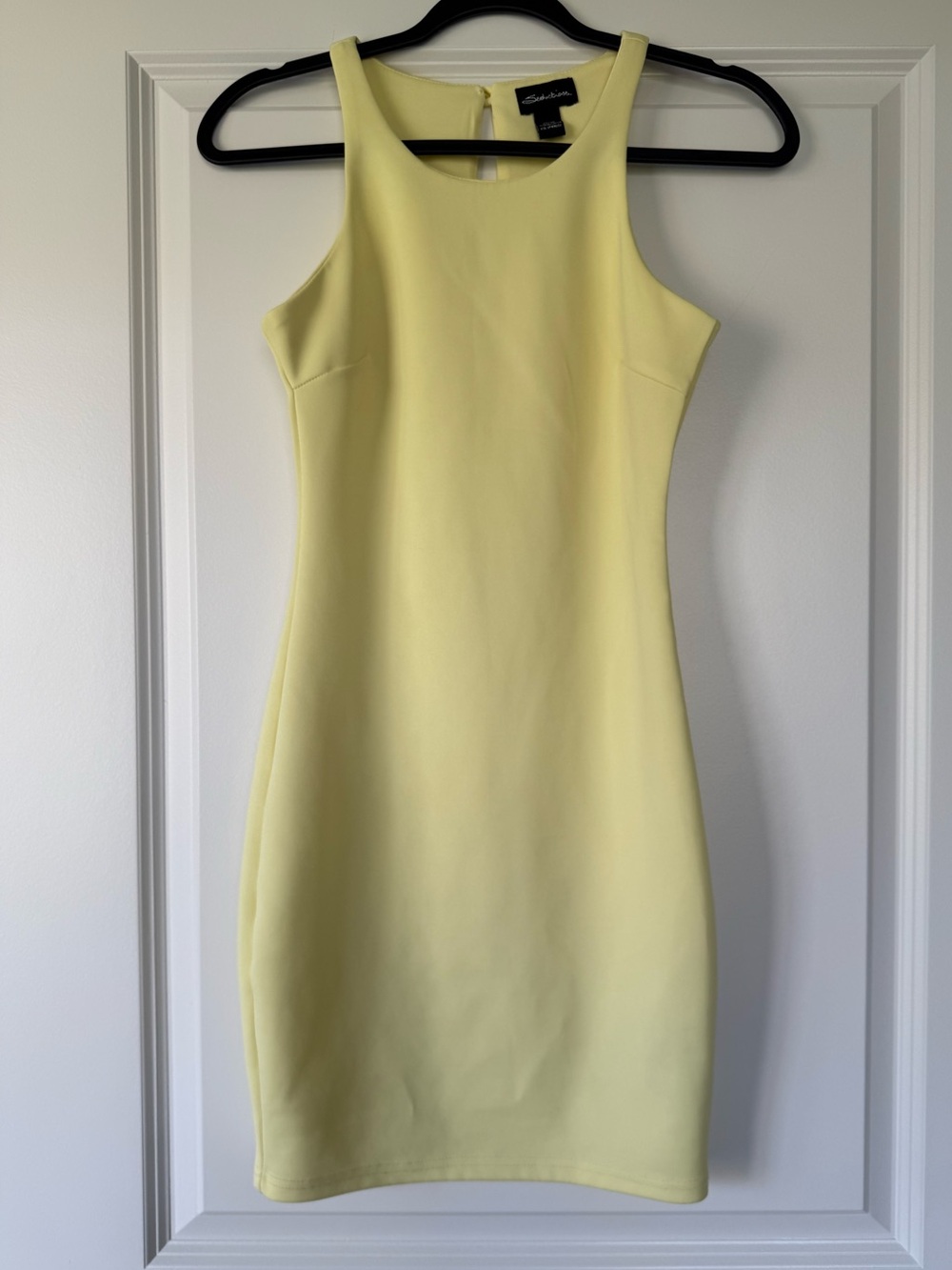 Sleeveless Pale Yellow Mini Sheath Dress
